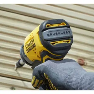 stanley-sfmcf810d2k-qw-power-screwdriverimpact-driver-2800-r-33205-wlononwcr0397.webp