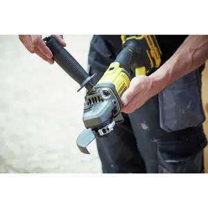 stanley-sfmcg400b-xj-angle-grinder-18001-nakstlska0004.webp