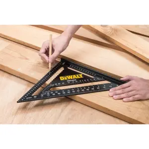 stolarski-kutnik-dewalt-gauge-30cm-300-mm-74943-wlononwcrgajp.webp