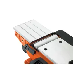 strug-elektryczny-750w-kw750k-qs-blackdecker-21801-nelbdestr0001.webp