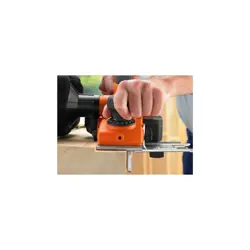 strug-elektryczny-750w-kw750k-qs-blackdecker-83330-nelbdestr0001.webp