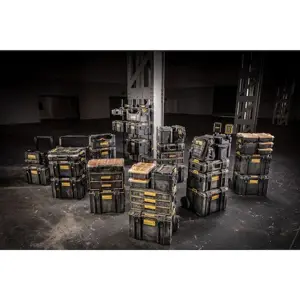 svjetiljka-za-radnu-kutiju-dewalt-toughsystem-20-lighting-bo-27181-wlononwcrbwhy.webp