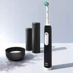 szczoteczka-oral-b-pro1-black-22026-agdbrasdz0362.webp
