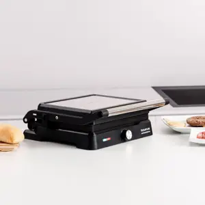 taurus-bistro-essential-2600w-meat-and-burger-grill-7819-agdtaugre0004.webp