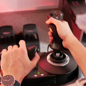 thrustmaster-tflight-hotas-x-black-flight-sim-pc-67201-wlononwcrfpke.webp
