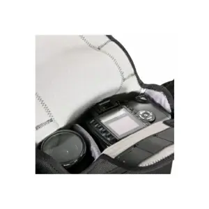 torbica-za-fotoaparat-vanguard-nivelo-18-crna-98388-38885.webp