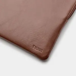 trunk-14-macbook-pro-sleeve-58703-wlononwcrntx2.webp