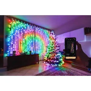 twinkly-curtain-210-tww210spp-teu-intelligent-led-lights-210-15157-oswtwkolc0010.webp