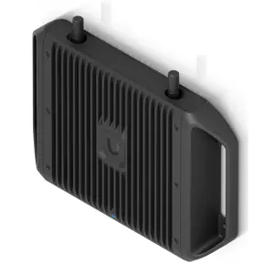ubiquiti-ucg-industrial-gatewaycontroller-1000-2500-10000-mb-4093-wlononwcrtaia.webp