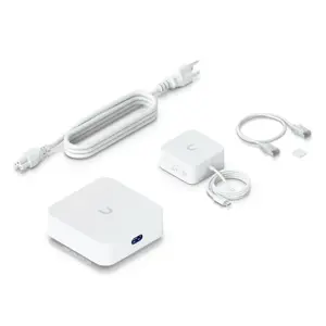 ubiquiti-unifi-express-7-gatewaycontroller-10-100-1000-2500--83779-wlononwcrj507.webp