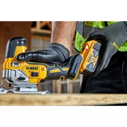 ubodna-pila-dewalt-dcs335n-xj-bezicna-bez-baterije-i-punjaca-83940-wlononwcrchje.webp