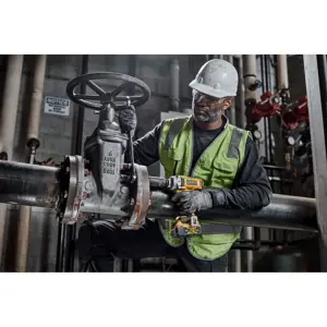 udarni-kljuc-dewalt-dcf891nt-xj-bezicni-20v-90124-wlononwcraioh.webp
