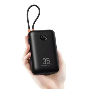 veger-prenosna-baterija-z-vgrajenimi-kabli-30000-mah-crna-19453-e0018213.webp