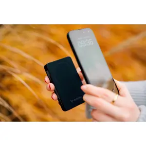 verbatim-charge-n-go-essentials-magnetic-wireless-power-bank-84057-wlononwcrpnzw.webp