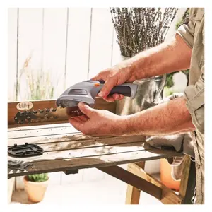 vonhaus-cordless-shears-2in1-28479-e0014594.webp