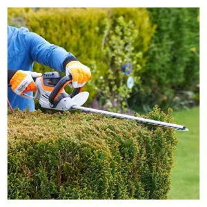 vonhaus-electric-shrub-shears-710w-87135-e0014605.webp
