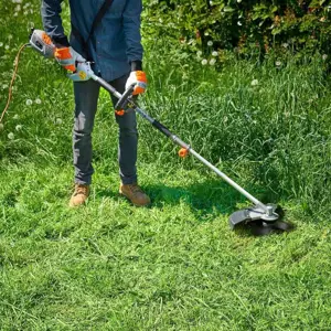 vonhaus-garden-mower-f-series-with-brush-58566-e0014384.webp