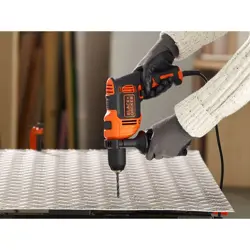 wiertarka-udarowa-beh710-qs-blackdecker-85132-nelbdewie0009.webp