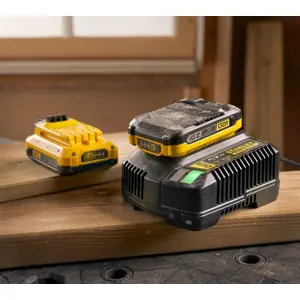 wiertarko-wkretarka-20v-sfmcd700d2a-qw-stanley-50317-nakstlwkr0006.webp