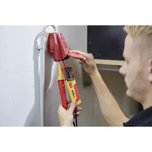 wiha-45217-voltage-tester-screwdriver-red-yellow-61654-wlononwcrgaha.webp