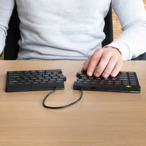 wireless-compact-black-keyboard-r-go-tools-wrl-compact-break-96440-wlononwcrimis.webp