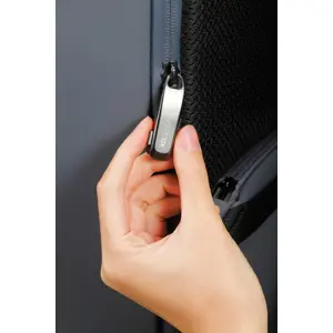 xd-design-anti-theft-backpack-bobby-edge-navy-pn-p7062505-98532-bagxddple0076.webp