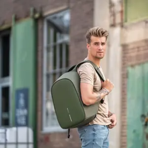 xd-design-anti-theft-backpack-bobby-hero-regular-green-pn-p7-33265-bagxddple0025.webp