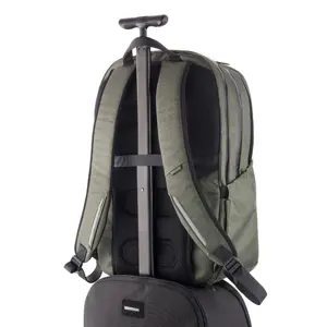 xd-design-backpack-bobby-explore-olive-pn-p705917-78852-bagxddple0049.webp