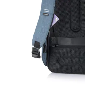 xd-design-backpack-bobby-hero-regular-blue-p705299-58647-wlononwcroen1.webp