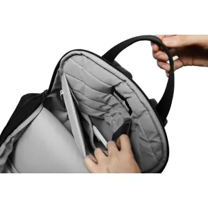 xd-design-backpack-bobby-soft-tote-black-p7063001-39078-bagxddple0088.webp