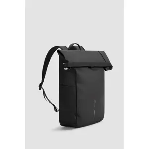 xd-design-backpack-urban-water-resistant-off-white-p7062813-30491-wlononwcrimf7.webp