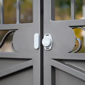 yale-smart-opener-garage-garage-door-opener-accessory-7669-indyalurw0044.webp