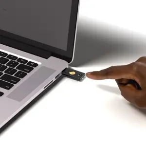 yubico-nist-validated-usb-a-nfc-yubikey-5-fips-security-key-3268-wlononwcropcx.webp