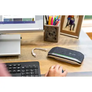 zvucnik-za-konferencije-poly-sync-20m-usb-c-bluetooth-kompat-6024-wlononwcrcmik.webp
