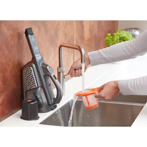 black-decker-bhhv520jf-qw-handheld-vacuum-black-silver-titan-76042-wlononwcrbuy2.webp