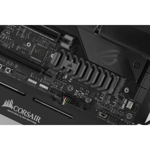 corsair-mp600-pro-xt-4-tb-m2-pci-express-40-nvme-3d-tlc-nand-11330-wlononwcraaji.webp