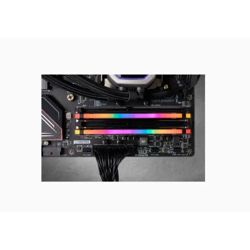 corsair-vengeance-rgb-pro-memory-module-32-gb-2-x-16-gb-ddr4-76165-wlononwcraaj2.webp