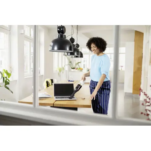 rucni-usisavac-karcher-cvh-2-bez-vrecice-crno-bijeli-69861-104378.webp