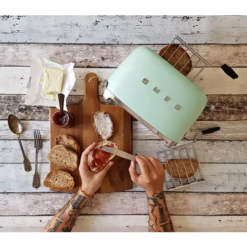 smeg-50s-style-toaster-tsf01pgeu-pastel-green-86345-wlononwcrojf8.webp